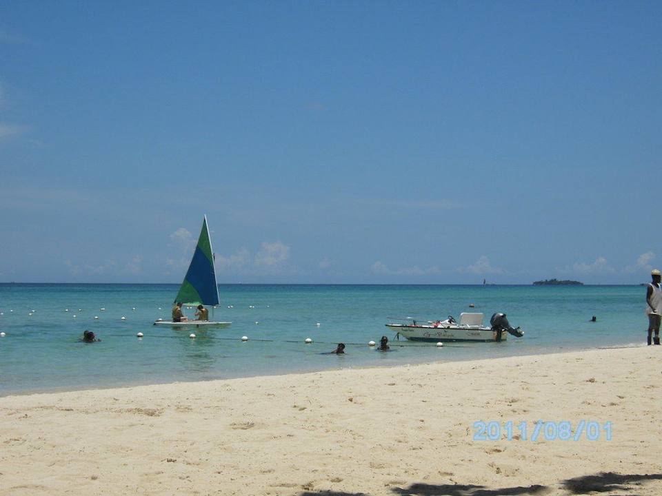 Sunfish segeln Hotel Grand Pineapple Beach Negril