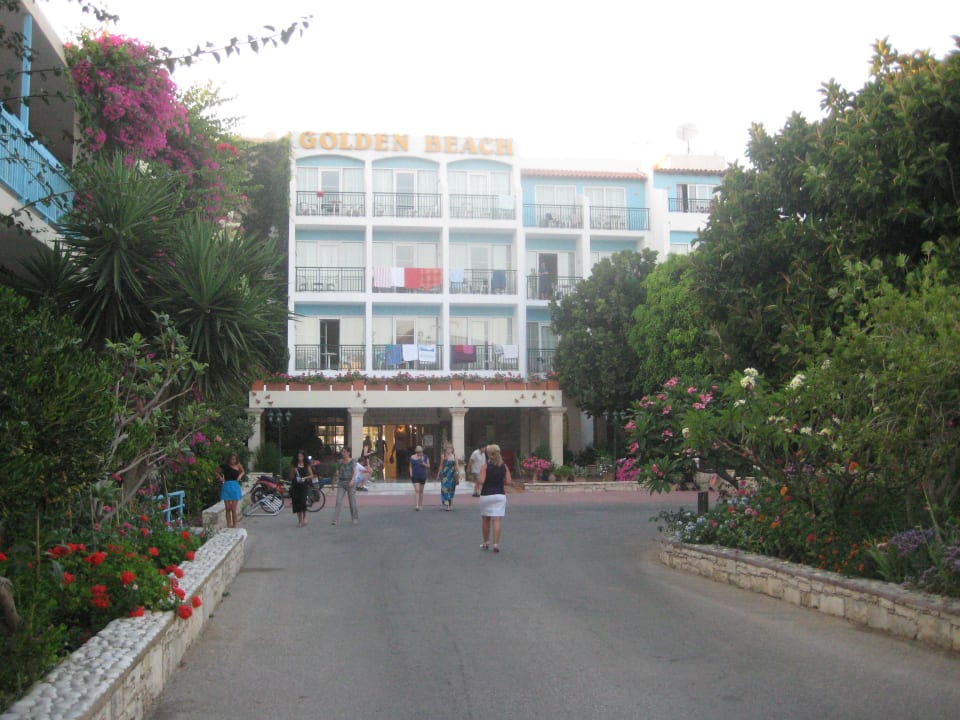 Straßenseite Golden Beach Rethymnon
