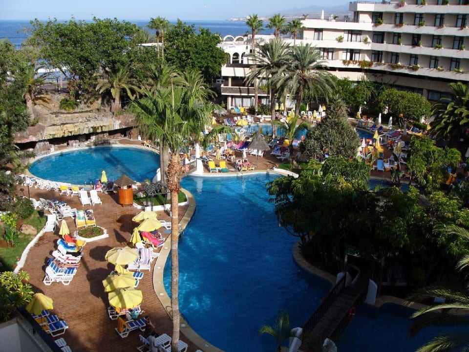 Poolanlage Hotel H10 Conquistador