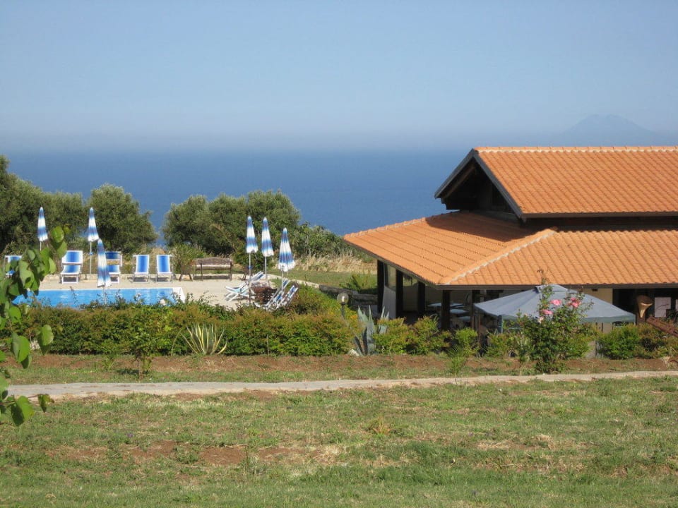 Poolbar Agriturismo Ninea