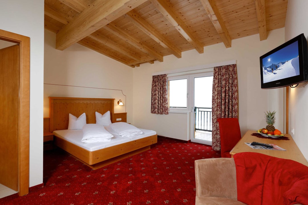 Schlafzimmer Alp-Resort Tiroler Adler