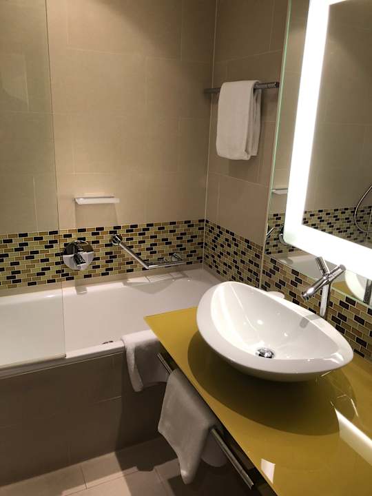 Zimmer Hilton Frankfurt Airport