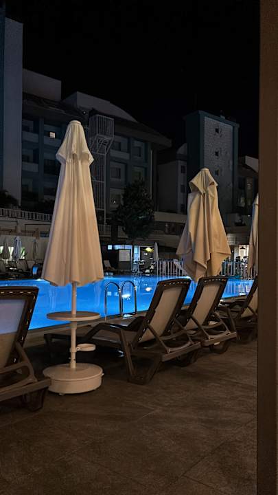 Pool Side Story Resort & Spa