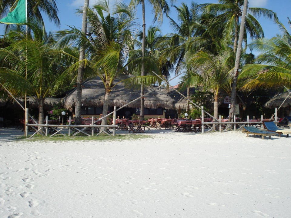 Restaurant mit Blick vom Strand Hotel Beach Garden Resort