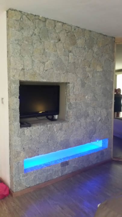 Sehr schönes Zimmer mit vielen Rafinessen  Le Domaine de l'Orangeraie