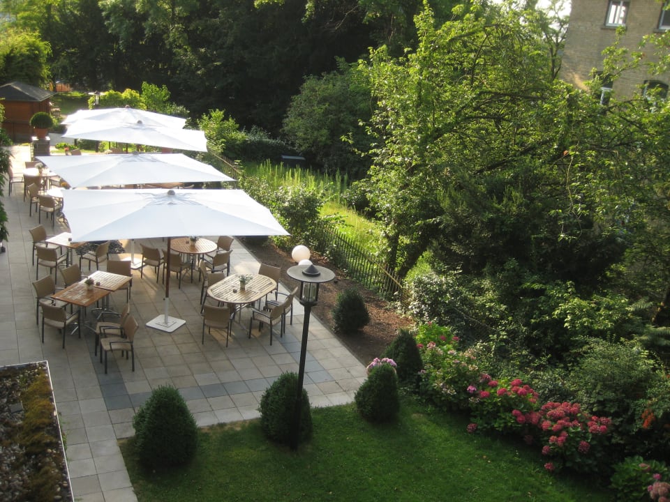Die Restaurantterrasse Oranien Hotel & Residences Wiesbaden