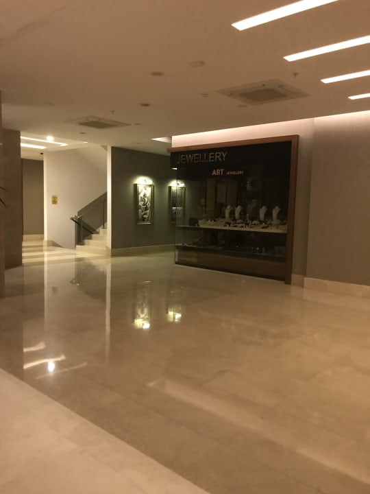 Lobby Side Sunport Hotel & Spa