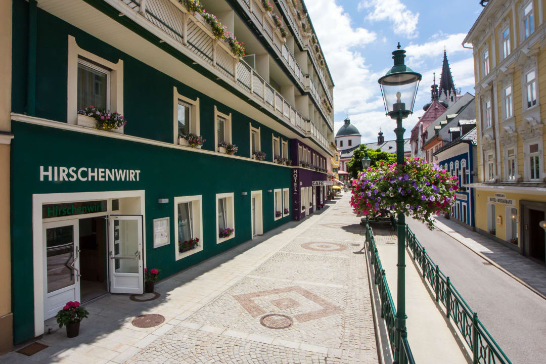 Aktivhotel Weißer Hirsch im Frühling AKTIVHOTEL Weisser Hirsch