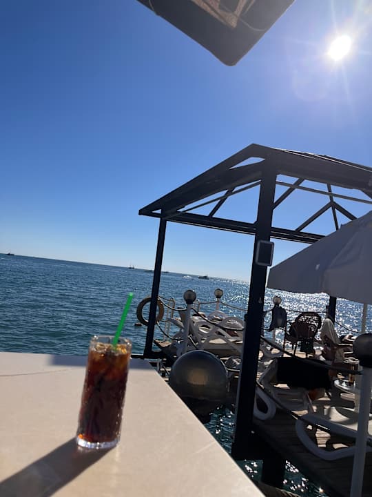 Strand Royal Holiday Palace