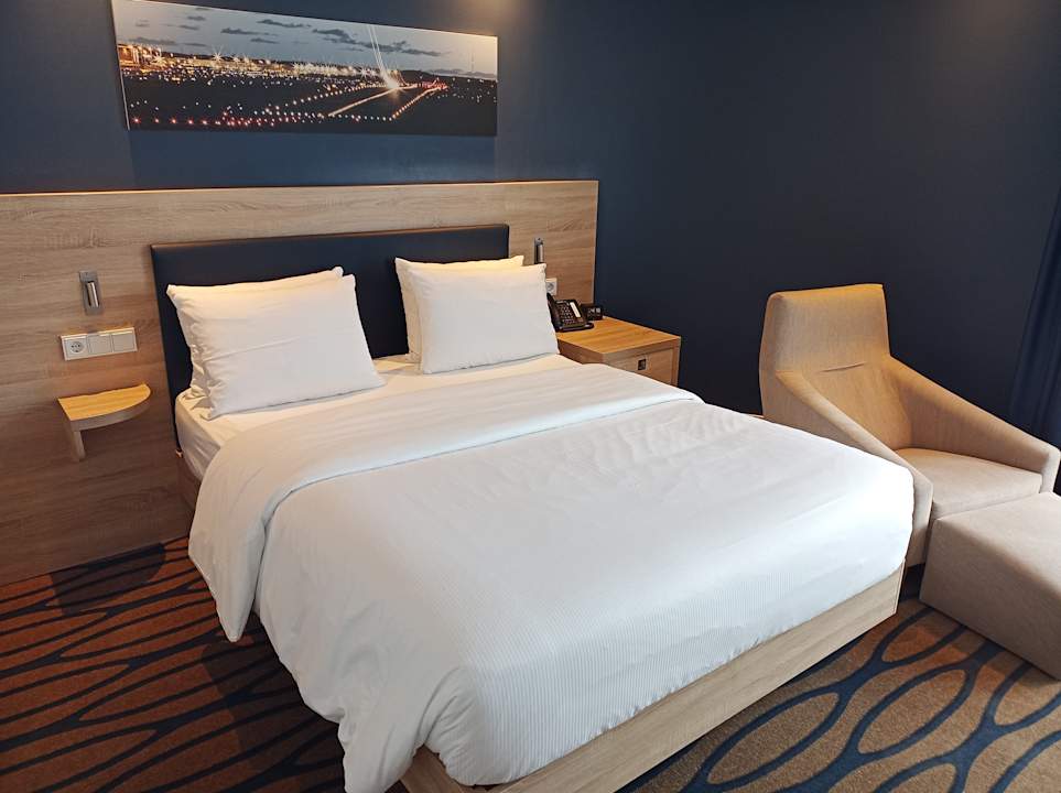 Zimmer Hampton By Hilton Frankfurt Airport