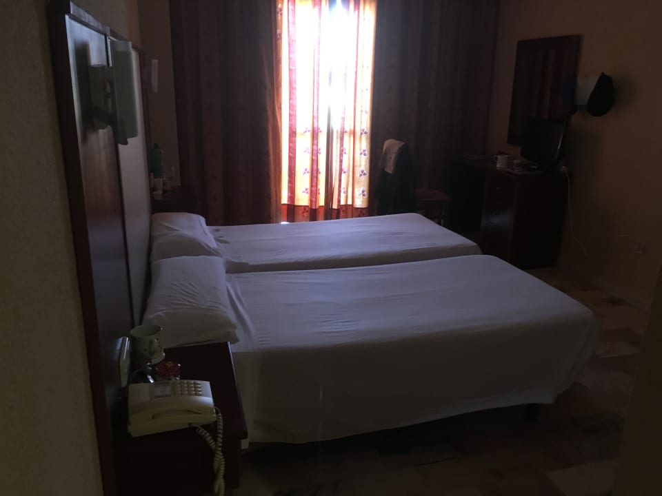 Zimmer Hotel Royal Costa