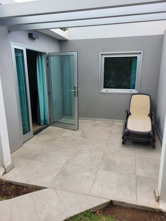 Zimmer Canary Garden Club