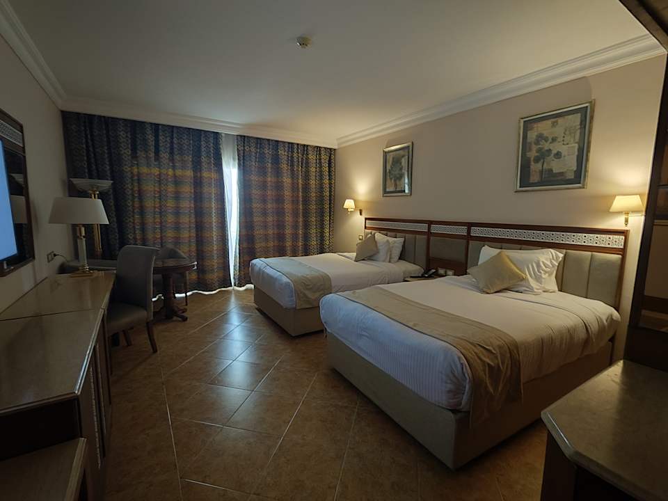 Zimmer Palm Royale Resort - Soma Bay