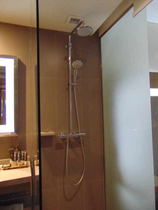 Zimmer Novotel Tangerang