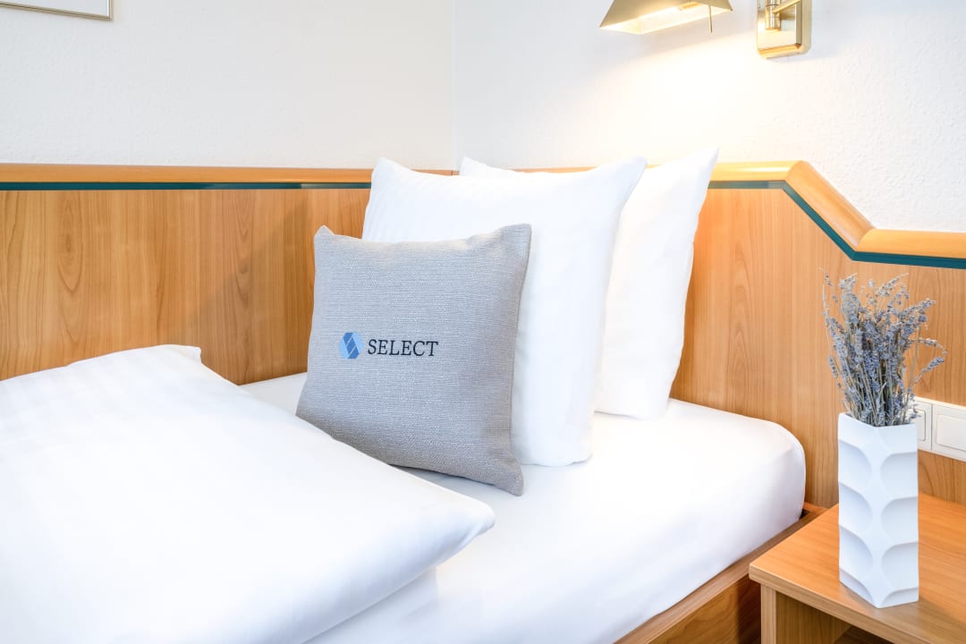 Zimmer Holiday Inn - the niu, Blade Solingen