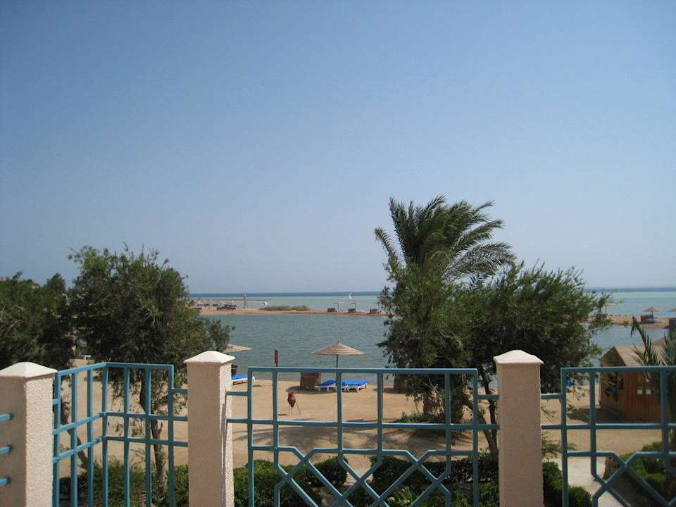 Ausblick von unserem Balkon Mövenpick Resort & Spa El Gouna