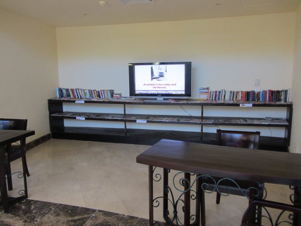 Lobby Malikia Resort Abu Dabbab