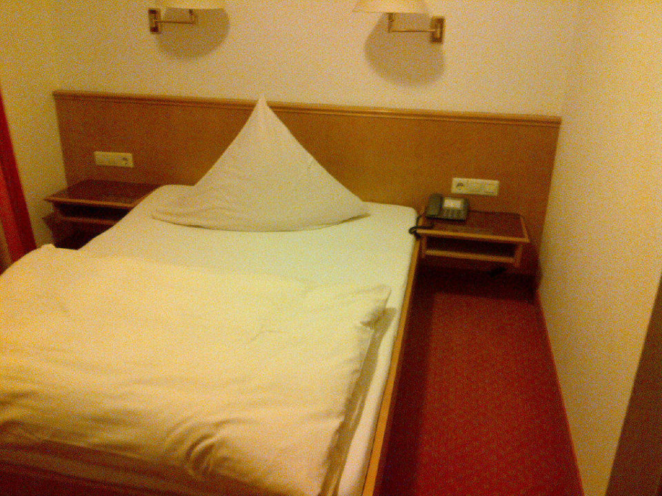 Bett 1,40 m Hotel Würmtaler Gästehaus