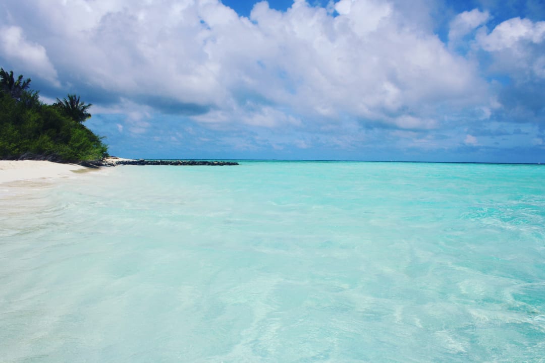 Strand Embudu Village