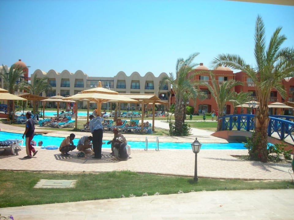 Widok z okna Titanic Beach Spa & Aqua Park