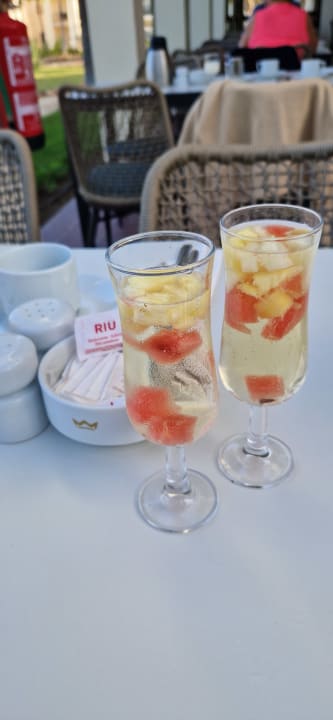 Gastro Hotel Riu Karamboa