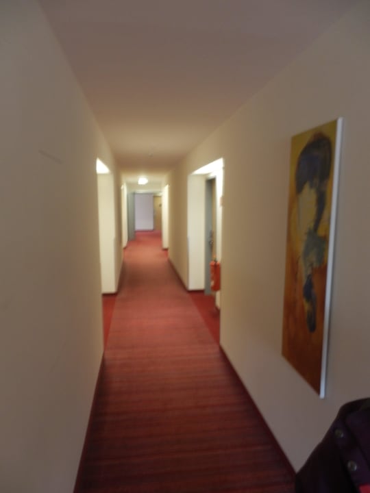 Flur vom Hotel Holiday Inn Express Berlin City Center