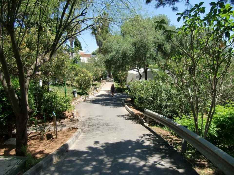 Weg vom Berg ins Tal Flipflop Cala Romantica