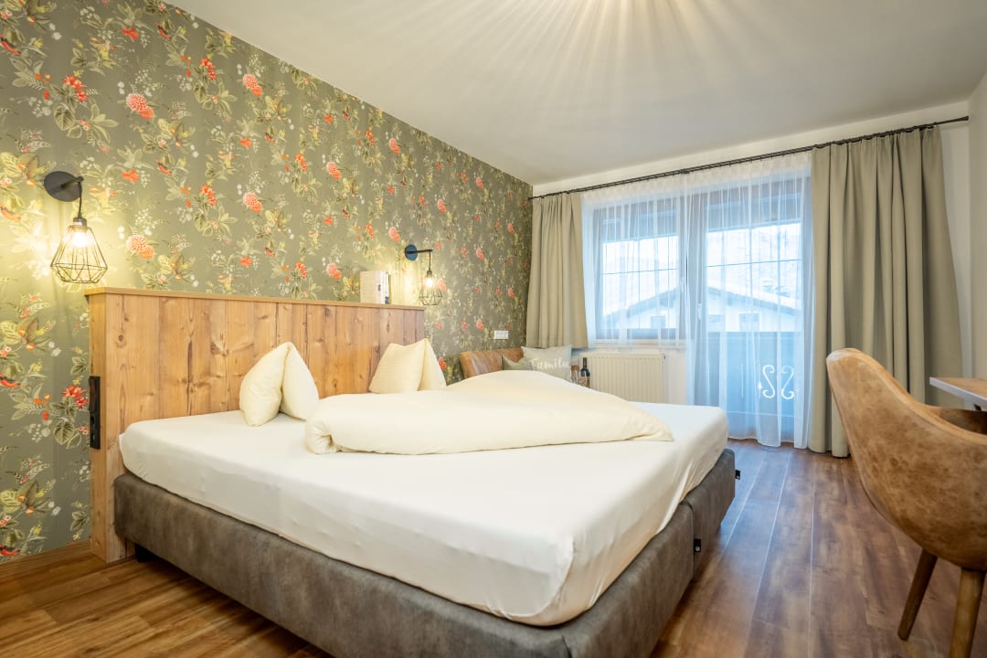 Zimmer Hotel Krone Tirol