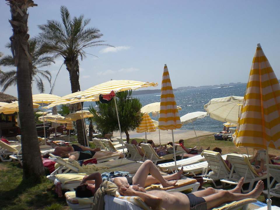 Aufnahme von der Liegefläche Oz Hotels Incekum Beach