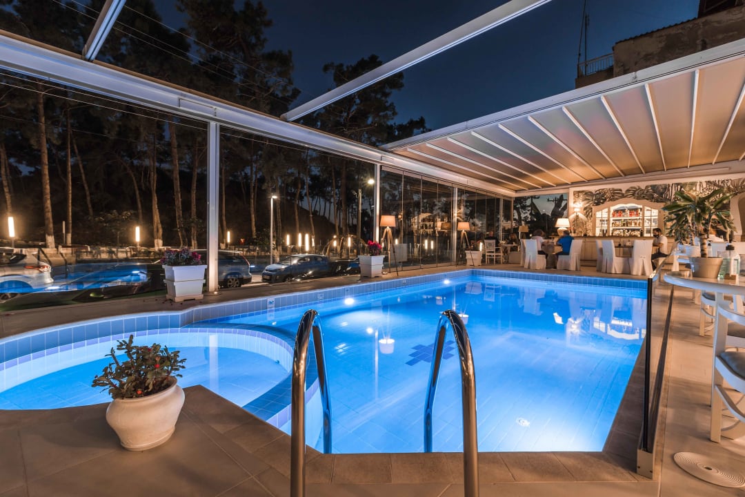 Pool Secret Paradise Hotel and Spa