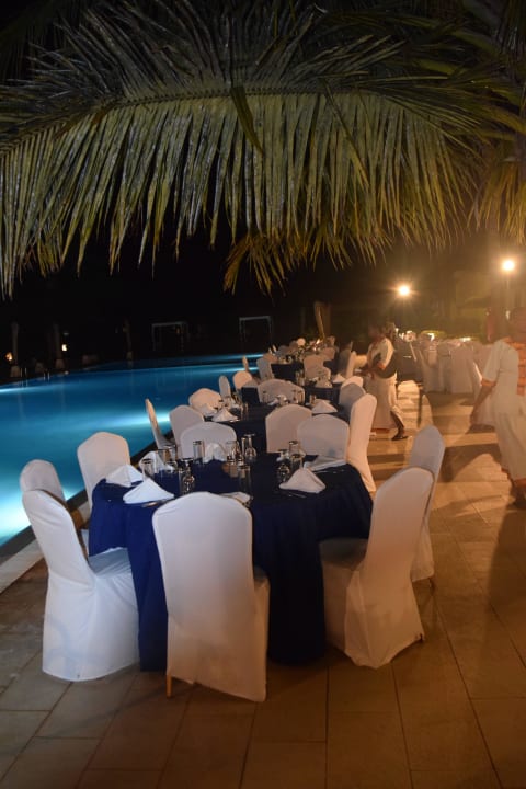 Galadinner am Pool TUI Blue Bahari Zanzibar
