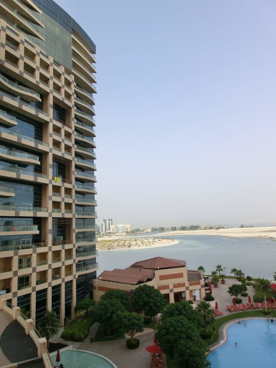 Aussicht von Zimmer 426 Khalidiya Palace Rayhaan by Rotana