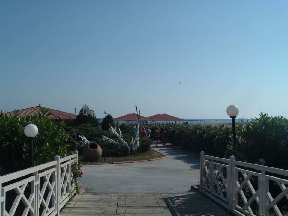 Weg zum Strand Asteria Family Resort Side