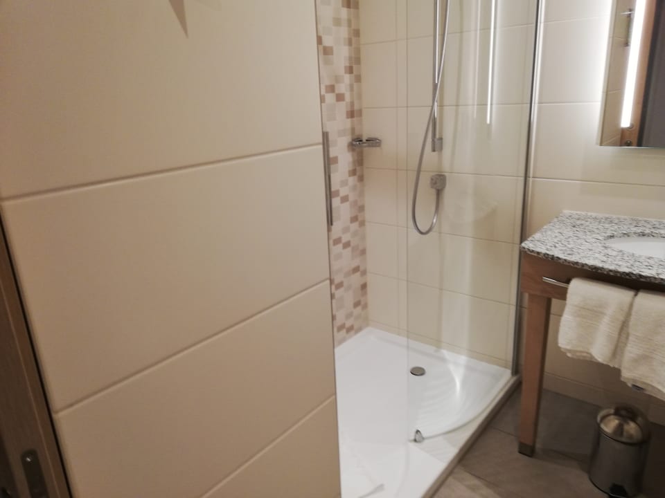 Zimmer Hampton by Hilton Dortmund Phoenix See