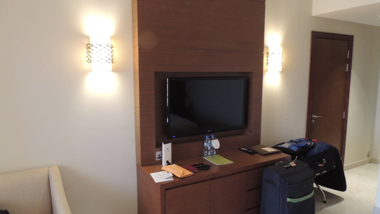 Fernseher DoubleTree by Hilton Resort & Spa Marjan Island