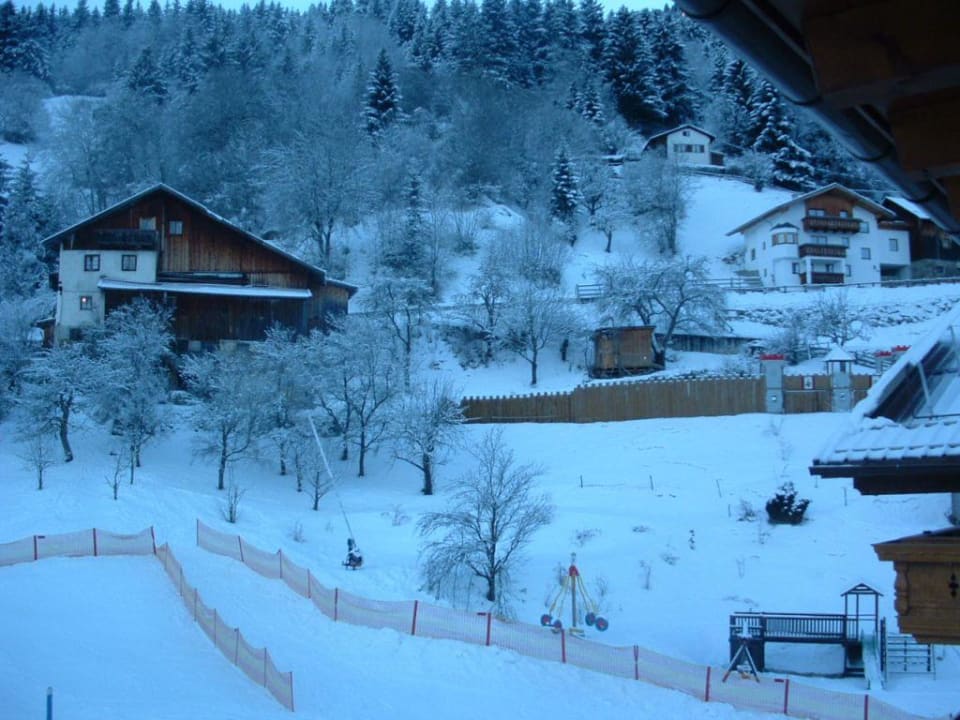 Ritterburg und Teppich-Lift für Kids Kinderhotel Laderhof