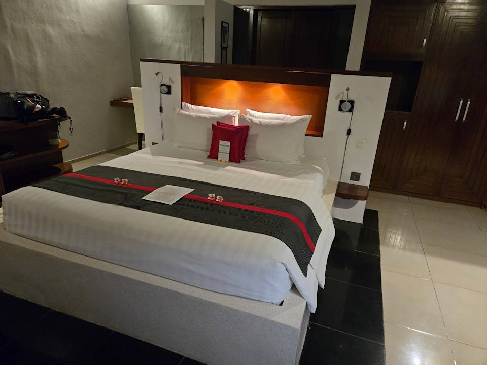 Zimmer Siddhartha Ocean Front Resort & Spa