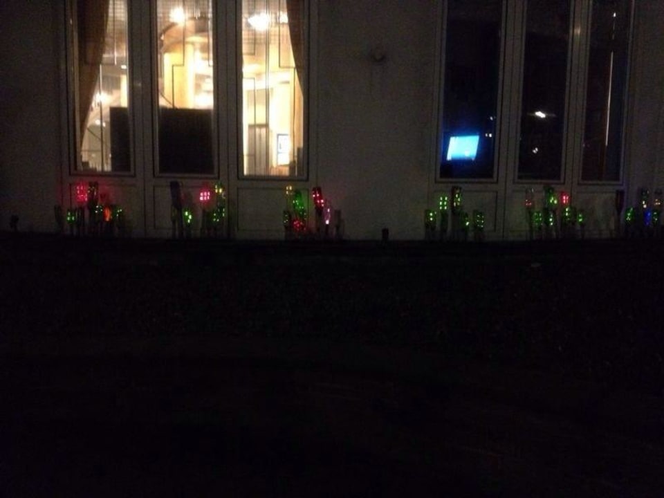 Plastikflaschenbeleuchtung abends sehr hübsch Park Hotel am Berliner Tor