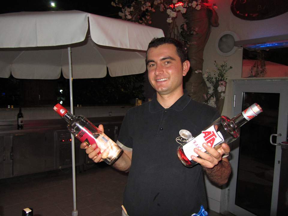 Mehmet an der Gardenbar Alaiye Resort & Spa