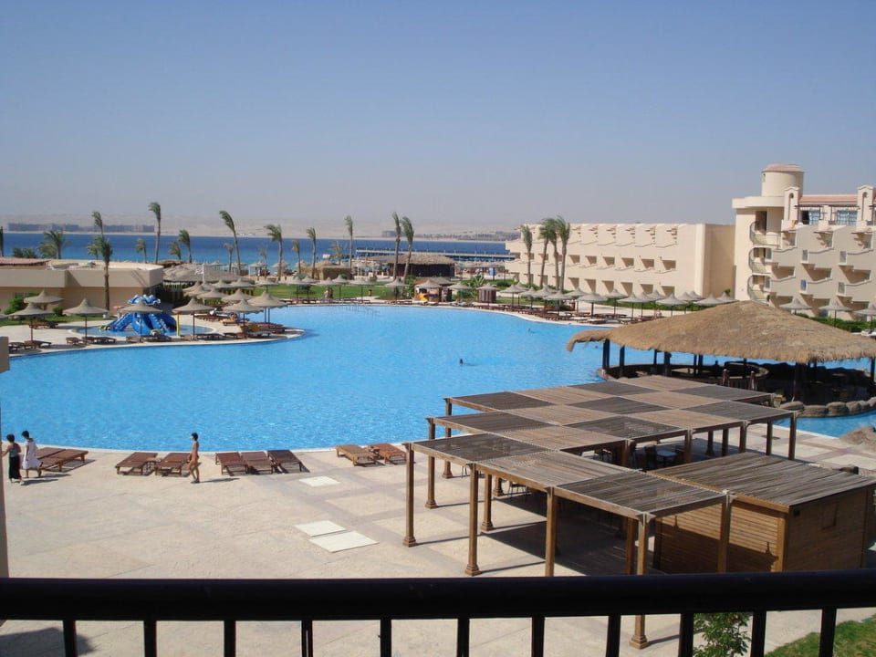 Výhled z pokoje Pyramisa Beach Resort Sahl Hasheesh
