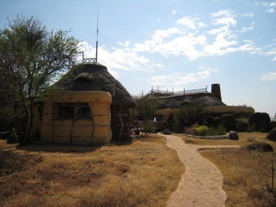 Einfahrt zum Camp Satao Elerai Camp