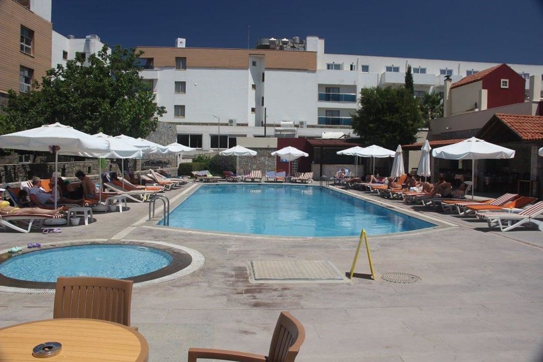 W ciągu dnia Tiana Beach Resort