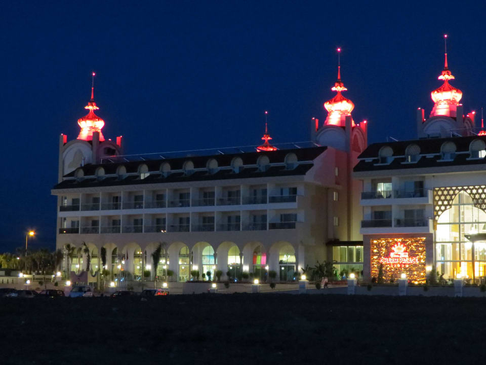 Frontansicht  Well Palace Side