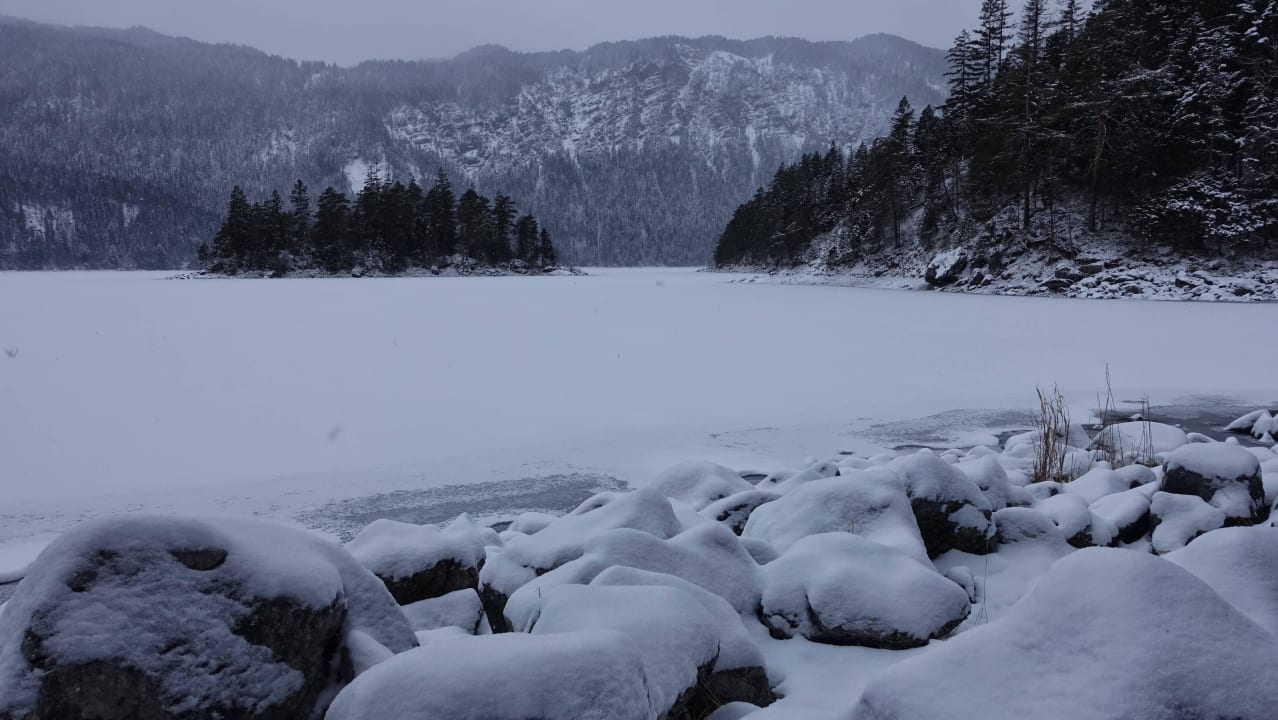 Der Eibsee im Februar 2016 Gästehaus Schönanger