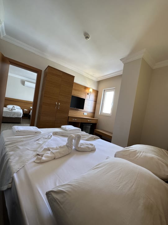 Zimmer Beso Beach Hotel