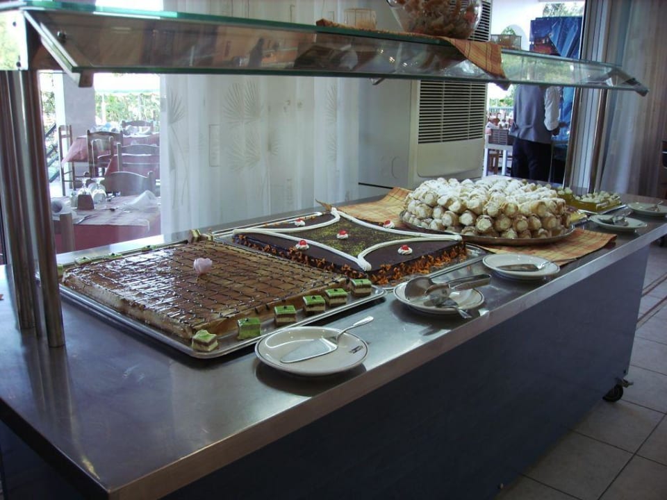 Das Buffet Irene Palace Beach Resort Club alltoura