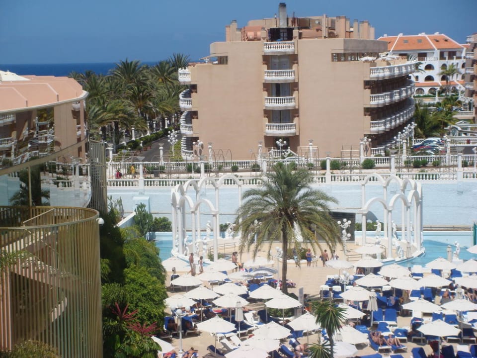 Blick vom "Chillout" auf Hotelbereich Cleopatra Mediterranean Palace Hotel