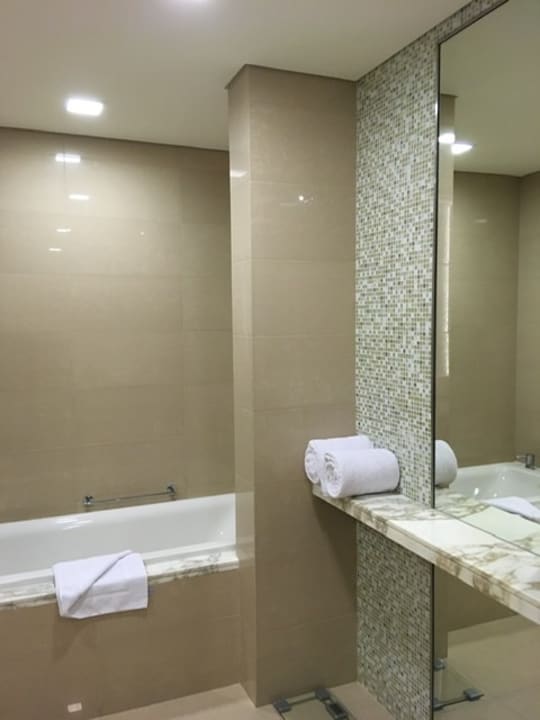 Zimmer Marriott Hotel Downtown Abu Dhabi