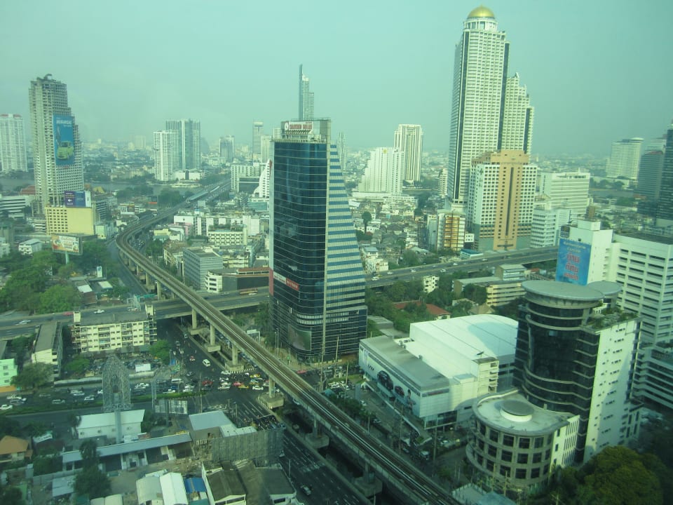Ausblick vom Zimmer 2809 bei Tag Eastin Grand Hotel Sathorn
