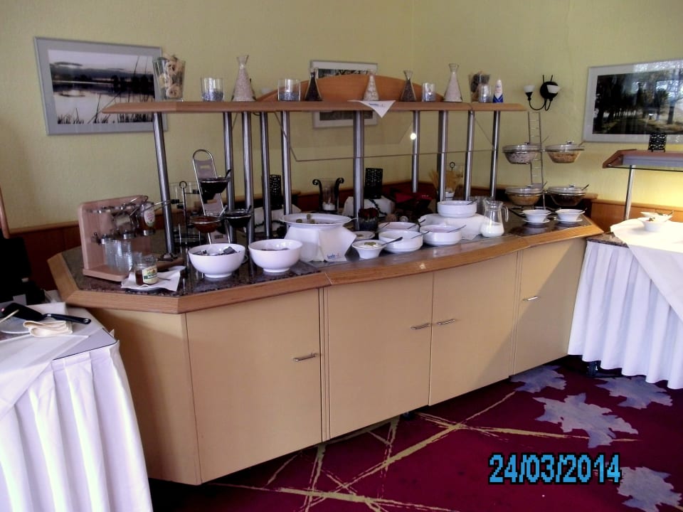 Frühstücksbuffet- Süßes und Flakes Seehotel Brandenburg a.d. Havel